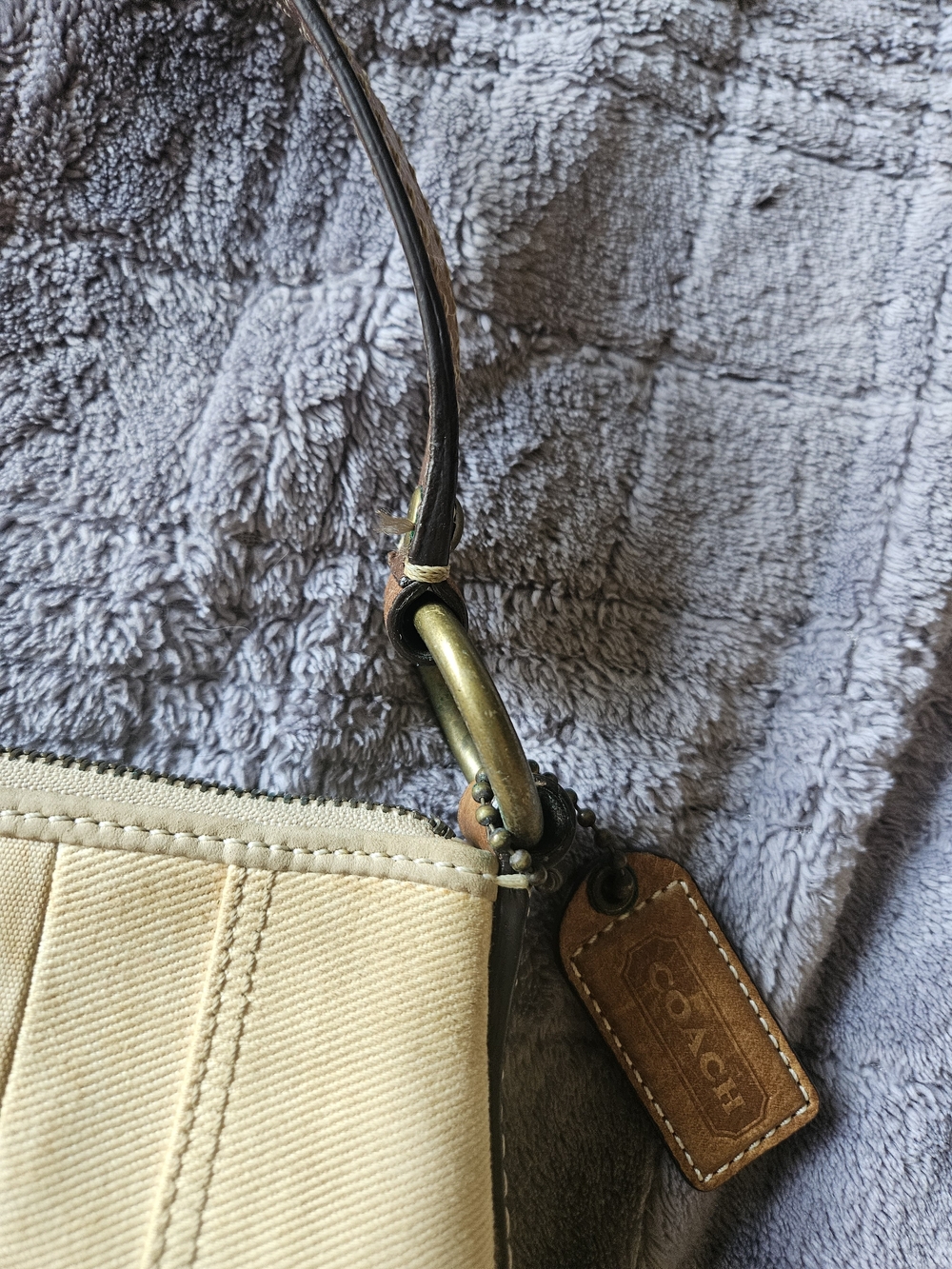 Vintage Coach Y2K Patchwork Neutral Leather Wristlet Shoulder Bag - tan - Picture 15 of 15
